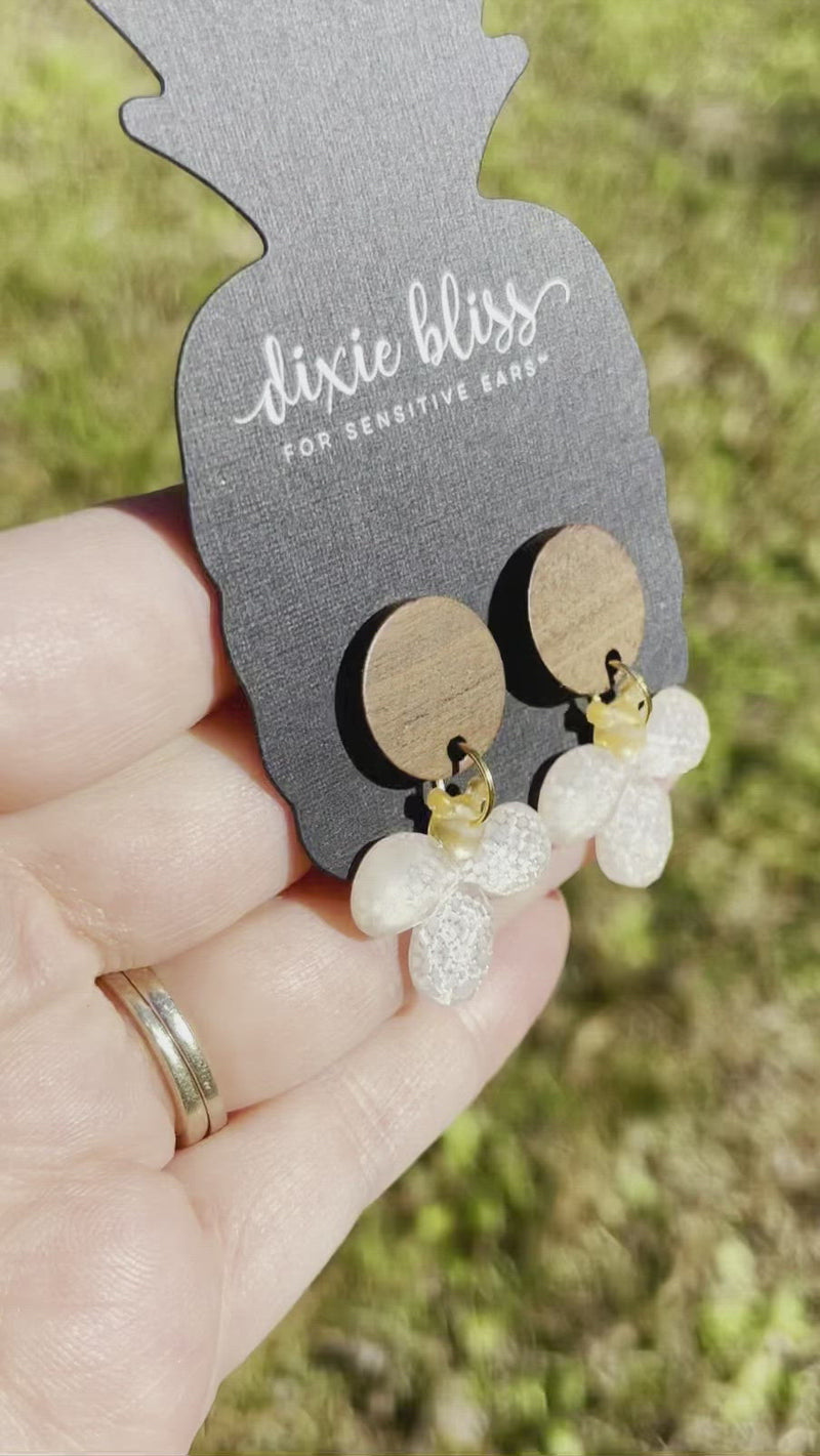 Queen Bee - Dixie Bliss - Dangle Earrings